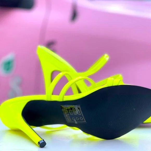Qupid Frasier-85 Strappy Bright Yellow Slip-On Sandal Stiletto Heeled Mules - Picture 5 of 8